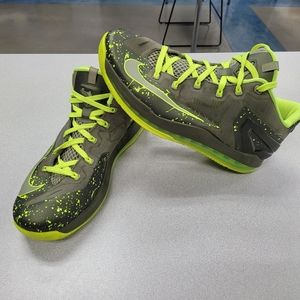 Nike LeBron 11 low "Dunkman" size 11